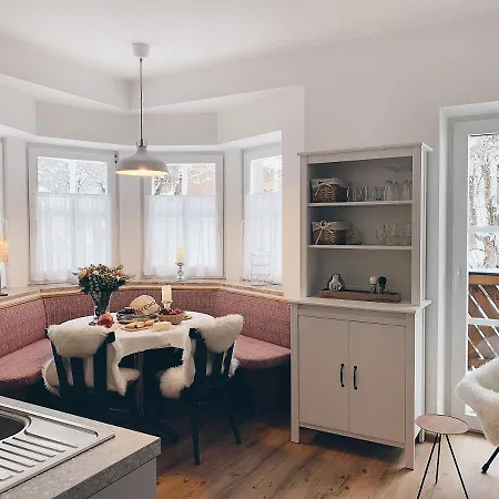 Rosa Apartament